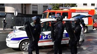 السلطات الفرنسية تأمر بإغلاق مسجد قرب باريس