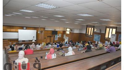 انتظام الدراسة بكليات جامعة القاهرة.. وتدريب الطلاب على استخدام المنصة التعليمية