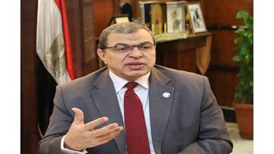 وزير القوى العاملة يتابع مستحقات المصري المتوفى بحادث دهس في الكويت