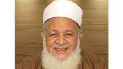 أيهما أصوب: الجهر بقراءة القرآن.. أم الإسرار به ؟