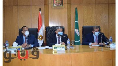 استعدادا لموجة الطقس السيئ.. محافظ المنيا يرفع درجة الاستعداد ويوجه بتفعيل غرفة الأزمات