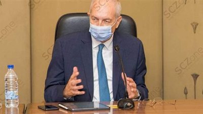 يحيى زكي: مشروع دحرجة السيارات يرفع تصنيف المنطقة الاقتصادية عالمياً