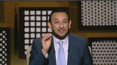 رمضان عبد المعز: النبى محمد يصلى على من يتصدق | فيديو