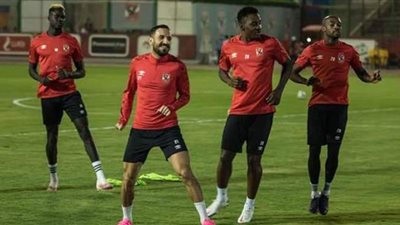 موسيماني يركز على تدريبات الكرة  في مران الأهلي استعدادًا لمواجهة الوداد