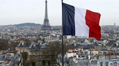 فرنسا تغلق مسجدا ضمن حملة بعد قطع رأس مدرس