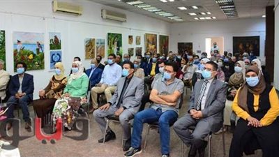 رئيس جامعة الأقصر: تشغيل بوابات التعقيم وتوفير الكواشف الحرارية لجميع الكليات| صور