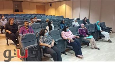 متحف الأقصر يسلم شهادات للمتدربين بمعهد السياحة تقديرا لعملهم التطوعي | صور