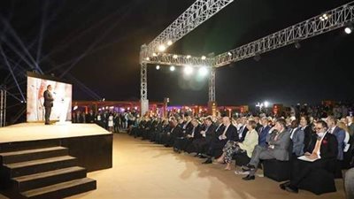 بحضور نجيب ساويرس..  وزير السياحة والآثار يفتتح مطعم 