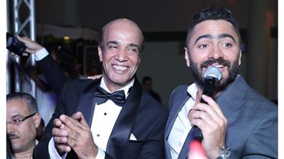 تامر حسني وحمادة هلال يحييان حفل زفاف ابنة سليمان عيد | صور