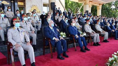 السيسي: أهم تحدي هو بناء وعي حقيقي.. المعتدي يسعى لتحريك الشعوب لإيذاء بلادهم من خلال حشد الرأي العام بالسلب والتشكيك والكذب والافتراء