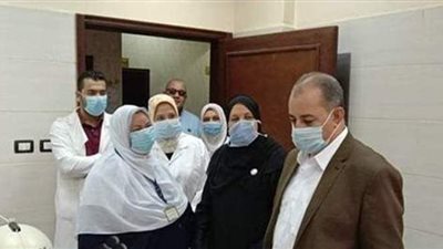 مدير التأمين الصحي بالشرقية يتفقد عيادة القرين الشاملة