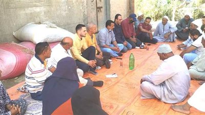 تنفيذ مدرسة حقلية لمزارعي بنجر السكر بزراعة البحيرة