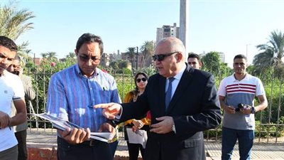 محافظ قنا يتفقد كورنيش النيل تمهيدا لتطويره | صور