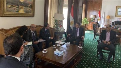 رئيس الأعلى للإعلام يلتقي السفير الفرنسي في القاهرة