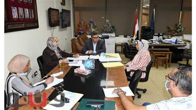 قطاع التعليم  بجامعة القناة يبحث وضع آليات إنشاء مجمع الاختبارات الإلكترونية