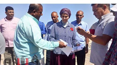 معاقبة شركة نظافة وفندق لإلقائهما المخلفات في أراض فضاء بسفاجا |صور