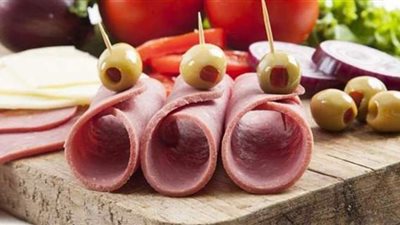 طريقة عمل اللانشون في البيت حفاظا على صحة أبنائك