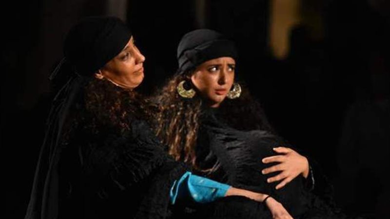 مسرحية الطوق والأسورة