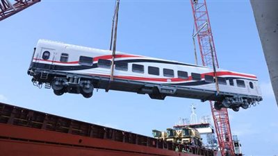 وزير النقل يكشف موعد وصول دفعة جديدة من عربات القطارات الجديدة