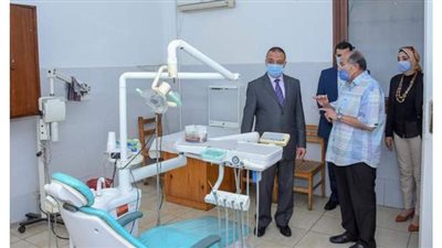 محافظ الإسكندرية يزور مجمع الهلال الأحمر المصري للخدمات بمحرم بك