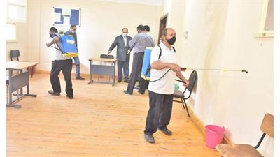 تطهير وتعقيم مقرات ولجان انتخابات مجلس النواب بأسيوط | صور