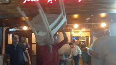 الكشف عن بلاعات الأمطار وتنظيف الشوارع وإغلاق الكافيهات المخالفة بالعجوزة |صور