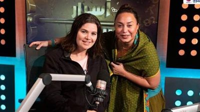 يسرا اللوزي تحكي كواليس زواجها في سن مبكرة (فيديو)