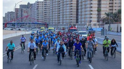 محافظ الإسكندرية ووزير الشباب والرياضة يطلقان إشارة بدء ماراثون 