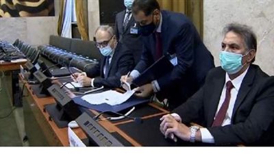 طرفا النزاع الليبي يوقعان اتفاقا دائما لوقف إطلاق النار في جميع أنحاء البلاد