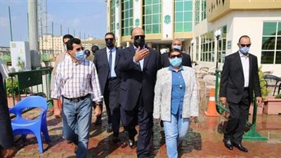 وزير الرياضة يتفقد الفرع الجديد لنادي الاتحاد السكندري بأرض الغابة