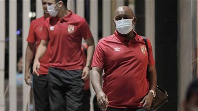 حافلة الأهلي تصل إلى استاد القاهرة لمواجهة الوداد