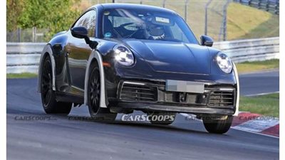 اختبار سيارة بورشه 911 على  حلبة نوربورجرينج الألمانية