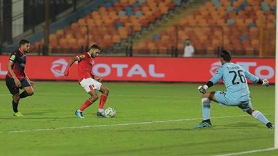75 دقيقة .. الأهلي يتقدم بثلاثية على الوداد