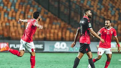 الأهلي يتأهل إلى نهائي إفريقيا بعد الفوز على الوداد بثلاثية