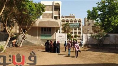 نساء قنا يتصدرن المشهد الانتخابي في الساعات الاولى من انتخابات النواب | صور