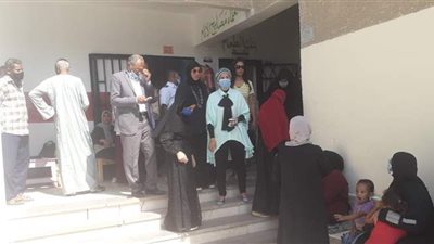 رئيس مدينة سفاجا تتفقد المقار الانتخابية لمتابعة الإجراءات الاحترازية  | صور