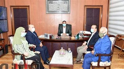 محافظ الدقهلية يستقبل مديرة مدرسة عمر مكرم: لم أقصد إهانتك.. ما فعلته للصالح العام