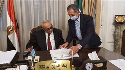 رئيس الوفد يترأس غرفة عمليات متابعة انتخابات مجلس النواب