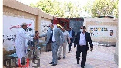 رئيس مدينة الواحات يتفقد اللجان الانتخابية |صور
