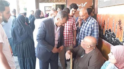 رئيس رئيس مركز منشاه القناطر يتفقد اللجان الانتخابية