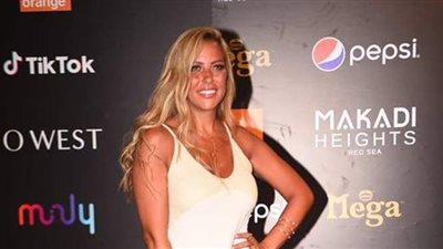 إطلالة ملائكية لريم مصطفى بالجونة