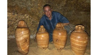 الكشف عن مقبرة المشرف على الخزانة الملكية 