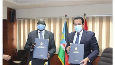 التعليم العالي: تقديم 300 منحة جامعية و100 منحة دراسات عليا إلى جنوب السودان
