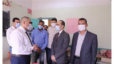 نائب محافظ سوهاج يتفقد اللجان للاطمئنان على سير العملية الانتخابية | صور