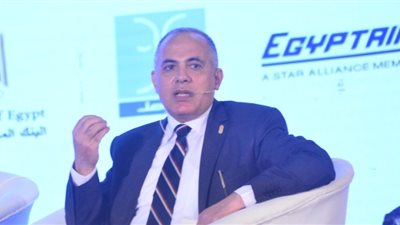 «الري» تعدل مقابل منافع الترع والمصارف