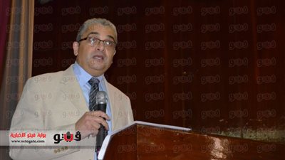 بالصور .. رئيس 