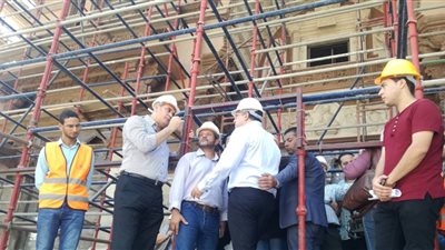 وزير الآثار يتفقد أعمال ترميم قصر البارون (صور)