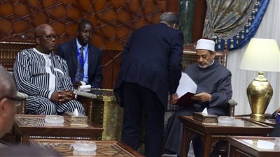 رئيس بوركينا فاسو يزور مشيخة الأزهر ويلتقي الإمام الأكبر