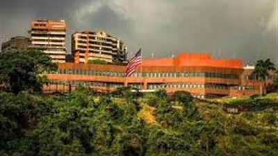 فنزويلا تتراجع عن تهديدها بطرد الدبلوماسيين الأمريكيين