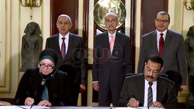 مذكرة تفاهم بين القوى العاملة وجهاز المشروعات المتوسطة لتدريب الشباب